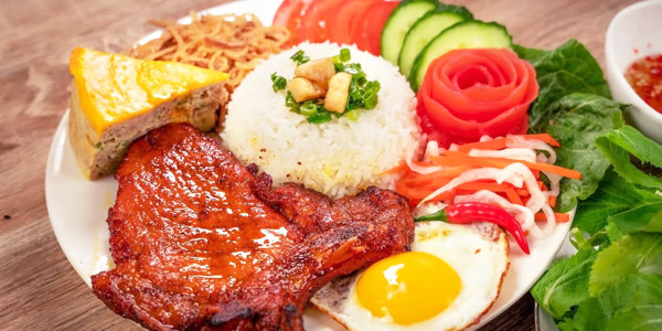 Tiệm Cơm Nhà Mây