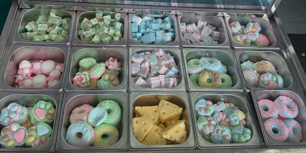 Bii Mon - Caffe, Trà Sữa & Ăn Vặt - 128 Ngô Mây