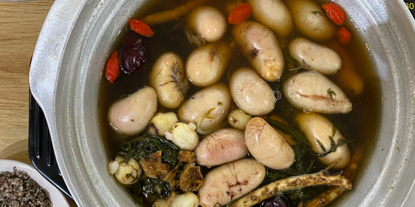 Gà Tần Gia Bảo - 132 Cô Bắc