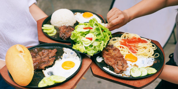 Bít Tết Đường Phố - Nguyên Hồng