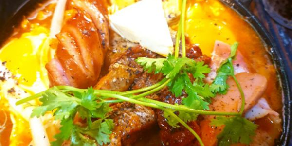 Bánh Mì Chảo Cô 3 Hậu