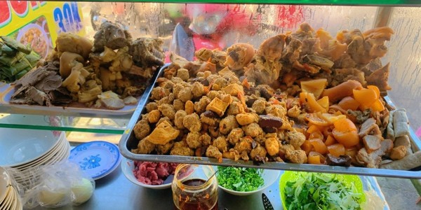 Bún Riêu Cô Ba - Dĩ An