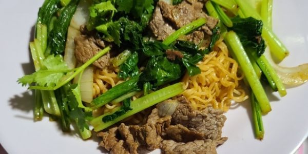 Bột Chiên - Mì Nui Xào Thuận