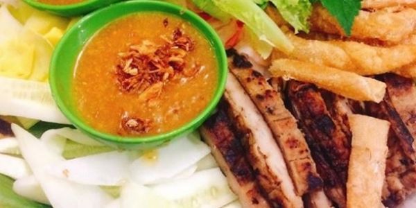 Cháo Sườn Sụn, Nem Nướng Nha Trang & Ăn Vặt Gấu Bé