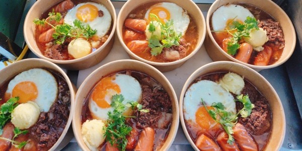 Bánh Mỳ Chảo Quỳnh Béo - Nem Nướng, Bánh Mỳ Kẹp & Xôi Nóng