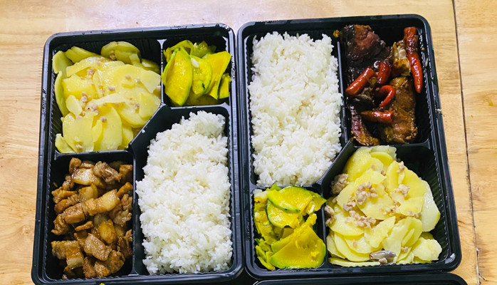 Bếp Đỗ Quyên - Cơm Văn Phòng - 96/71 Lê Lai