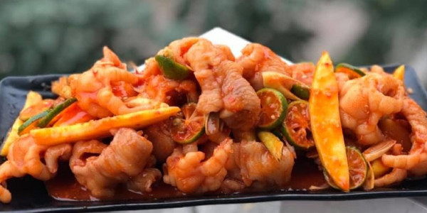 Quỳnh Anh - Gỏi Cuốn Và Ăn Vặt