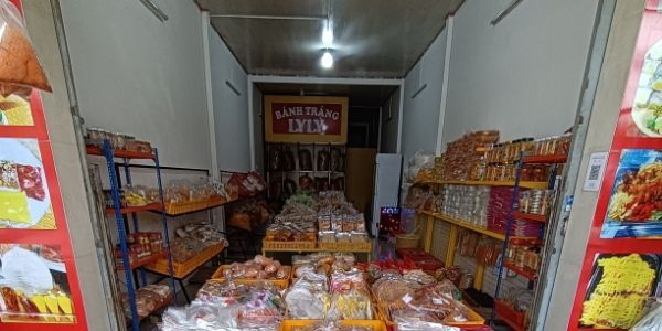 Ăn Vặt & Bánh Tráng Ly Ly