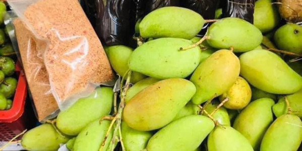 Hoa Quả Chua & Đồ Ăn Vặt - Giang Phan