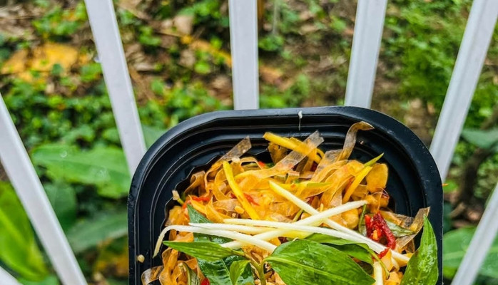 Tí Tút - Trà Sữa & Bánh Tráng Trộn - Lê Hồng Phong