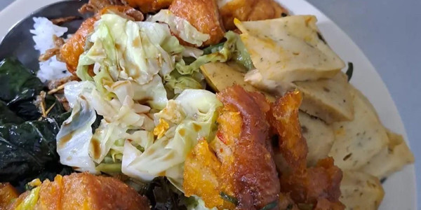 Cơm Chay Nhà Hoa - Gỏi Cuốn Bánh Tráng Mè - Nguyễn Hồng Đào