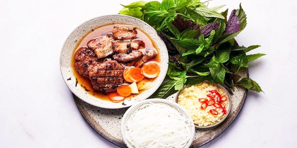 Bún Chả, Bánh Cuốn Nóng & Bún Ngan Bé Bình