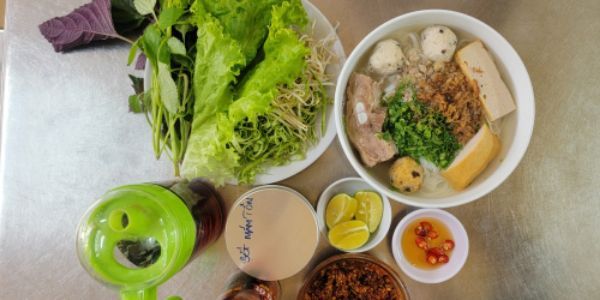 Bún Mọc Tuấn Uyên