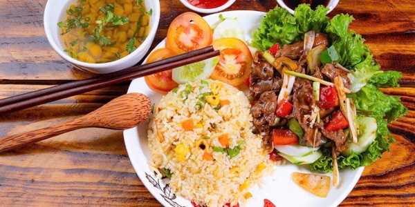 Nhà Bếp Thái Sơn - Cầu Diễn