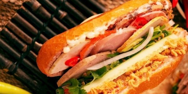 Bánh Mỳ Sài Gòn Hiếu Bin - Nguyễn Văn Trỗi