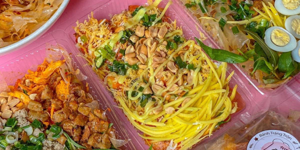 CÔ SÓI - Bánh Tráng Tóp Mỡ, Lẩu Ly & Mì Cay Trộn - Đại Lộ 3