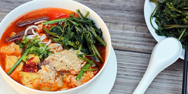 Thuỷ Bún Riêu & Canh Bún