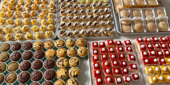 Tiệm Bánh Dưa Hấu - Bánh Ngọt - 13 Bạch Đằng