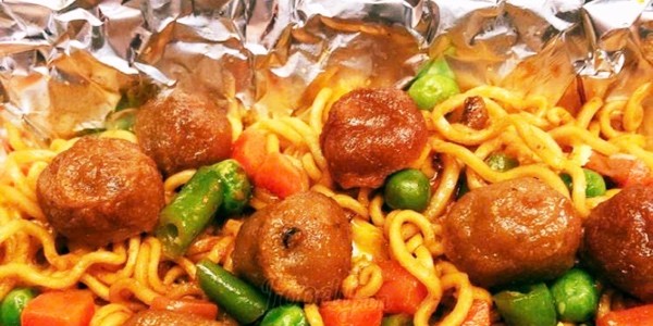 Mỳ Cay 7 Cấp Độ, Mỳ Trộn Indomie & Lẩu Cốc Thái Tomyum - Trần Khát Chân