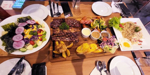 LAI STEAK RESTO LAI KÝ - CHUYÊN STEAK BÒ MỸ, MỲ Ý & CƠM CHIÊN 