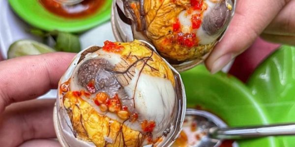 Ăn Vặt Vịt Lộn - 178 Thủ Khoa Huân