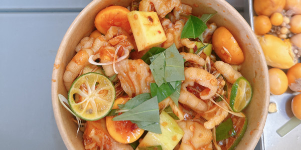 Chân Gà Sốt Thái - Quế Anh