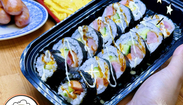 Sushi Sunny - Cơm Cuộn & Mì Tương Đen - Số 6 Huỳnh Văn Hớn