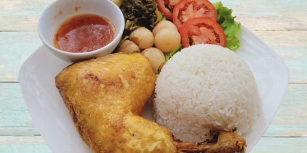 Cơm Gà Nhà Nhung - Ngõ Ga Hà Đông