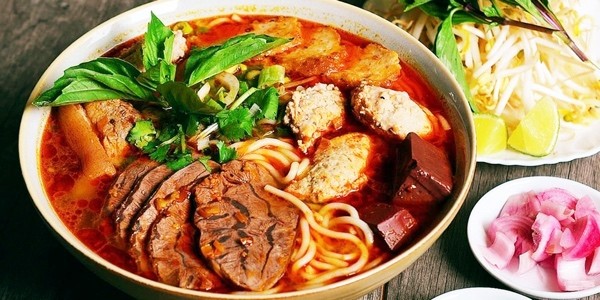 Tùng Huế 3 - Bùn Bò Huế - La Dương