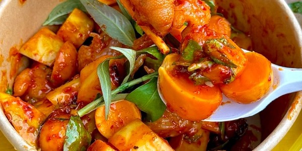 Pizza Quyên Quyên - Chân Gà Sốt Thái & Mì Trộn - Trần Nam Phú