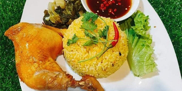 Cơm Gà Xối Mỡ Trương Ký - Nguyễn Văn Quá