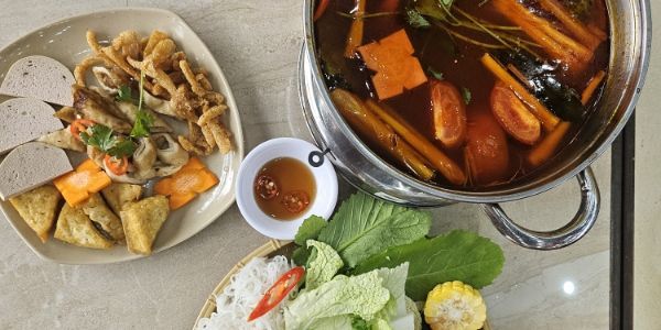 Tiệm Chay Cà Phê Phước An - 522/1 Núi Thành