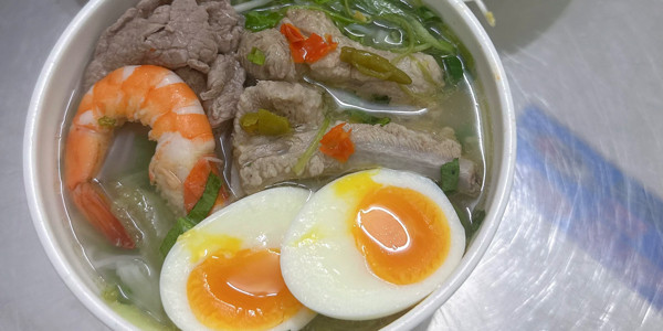 Thành Miền Tây - Bún Sườn Cay Thái Lan, Bò Bít Tết & Mì Ý - Cô Giang