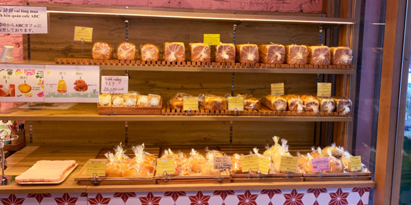 Panjapan Tiệm Bánh Nhật Bản 日本の高級食パン専門店 - Lạc Long Quân