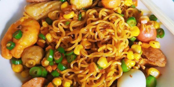 Ăn Vặt Anh Em Quán - Mỳ Trộn Đặc Biệt, Chân Gà Sả Tắc & Gà Ủ Muối - Phương Mai