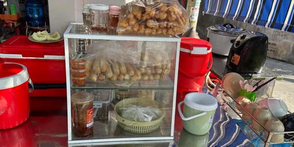 Mây Hồng - Cháo Sườn, Bánh Bèo & Bánh Mỳ Cay