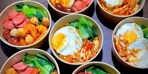 Quán Cô Gái - Chân Gà Sả Tắc, Gà Viên Sốt & Ăn Vặt