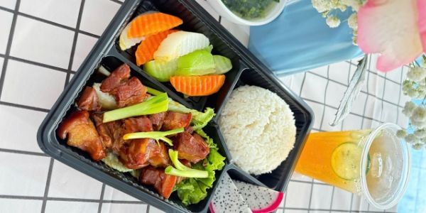 Quán Nhà 268 - Cơm Văn Phòng & Đồ Nhậu - Hoàng Văn Thụ