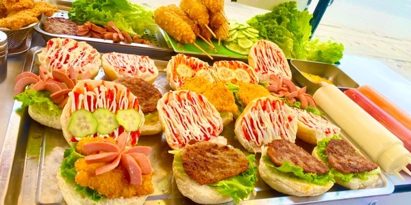 Bánh Mì Hamburger AHY - 146 Nguyễn Cao