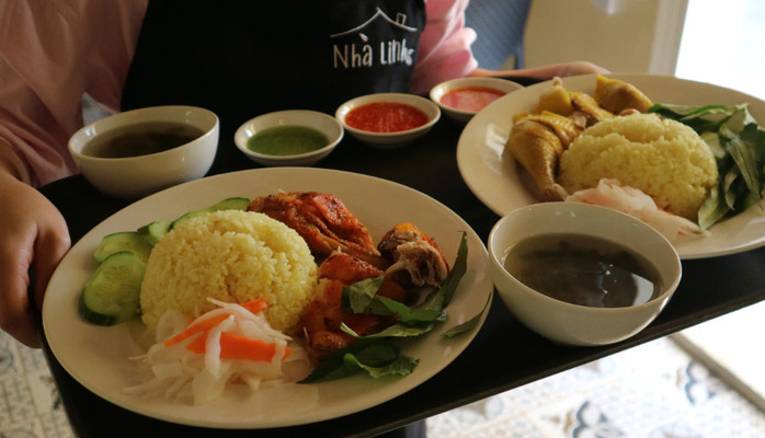 Mộc Linh - Quán Cơm Gà - 17B Trần Hưng Đạo