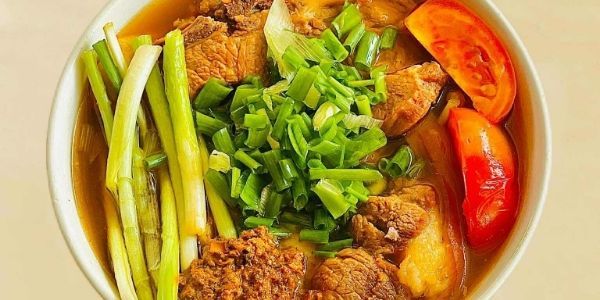Bún Riêu Cua NaNa - Nguyễn Sinh Cung