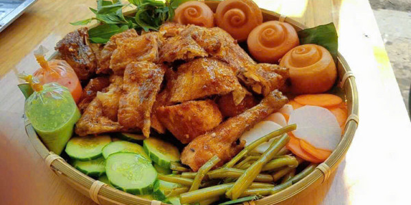 Gà Nướng Cơm Lam 65