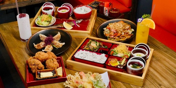 Sushi, Izakaya & Bento - Nhà Hàng Aka Ryu Yakitori & Bar