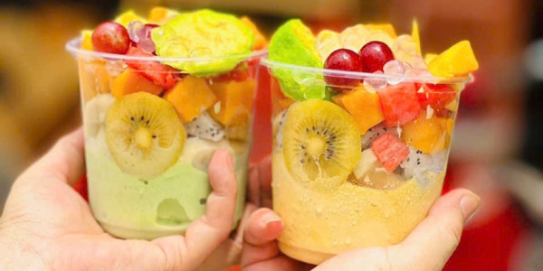 Quân Food 668 - Chè, Bánh Mì & Đồ Ăn Vặt