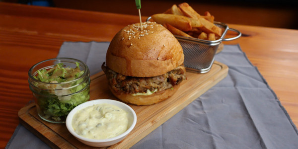Donquijote Nhà Hàng Âu - Steak, Burger & Pate Pháp
