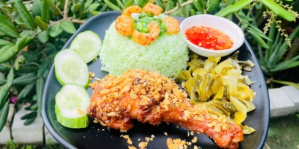 CƠM GÀ DỨA MẮM TỎI - CÔ NHÃ