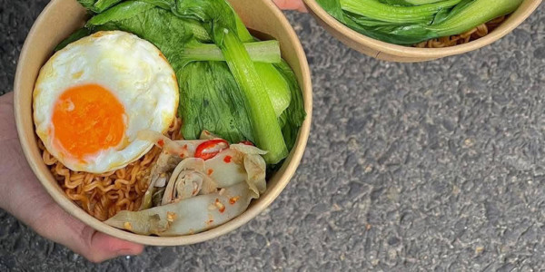 Giang Ký Mỳ Trộn Indomie Chợ Long Châu - 18 Nguyễn Huệ