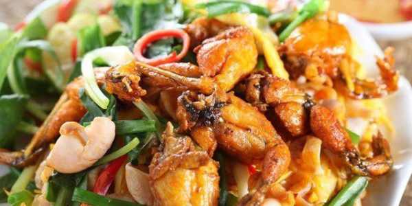 VUA LẨU ẾCH - Lĩnh Nam