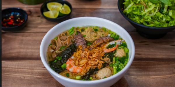 Bánh Đa Cua & Bún Tôm Hải Phòng Mợ Mai - Ấp Bắc