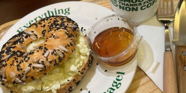 EVERYTHING COFFEE 'N BAGEL - Starlake Tây Hồ Tây